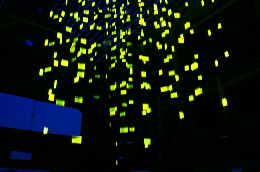 http://testing.mirunadragan.com/files/gimgs/th-22_LoveFromAbove_instal6-web.jpg